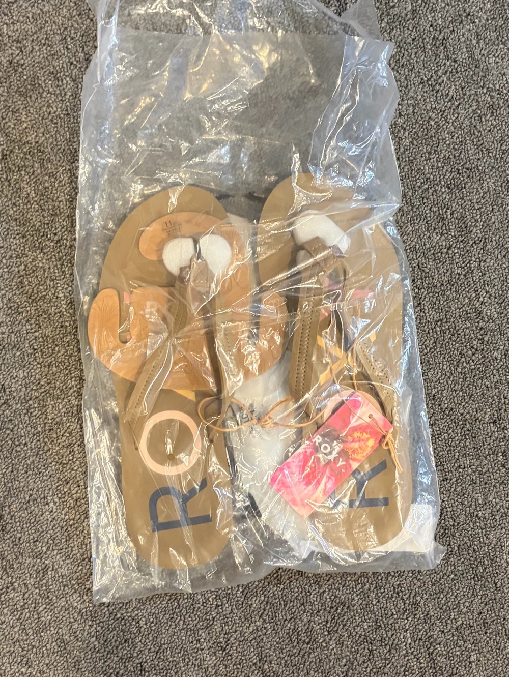 NEW Roxy Tan Logo Thong Sandals Flip Flops 11